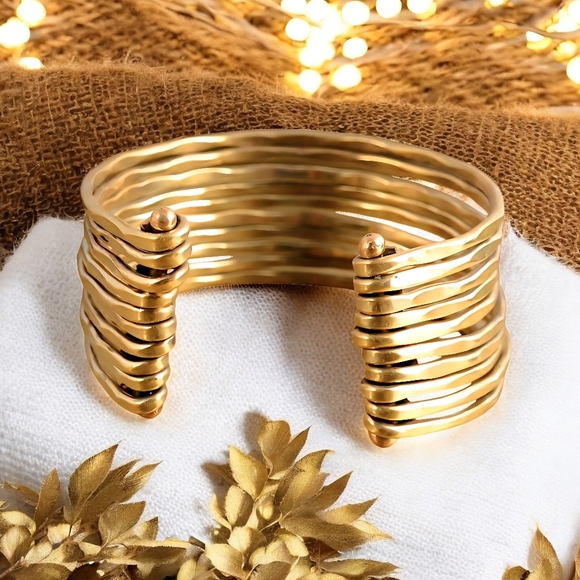 🆕 Indian Artisan Boho Chic Layered Brass Cuff Bracelet Stunning Statement Piece - Picture 10 of 12